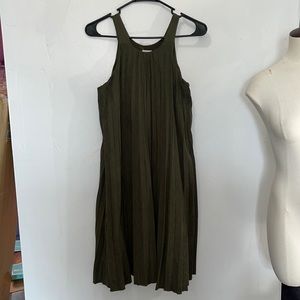 Kipp girls’ olive green pleated dress size 14